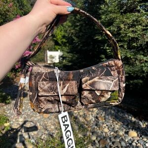 NWT Baggu Photo Forest Cargo Shoulder Bag